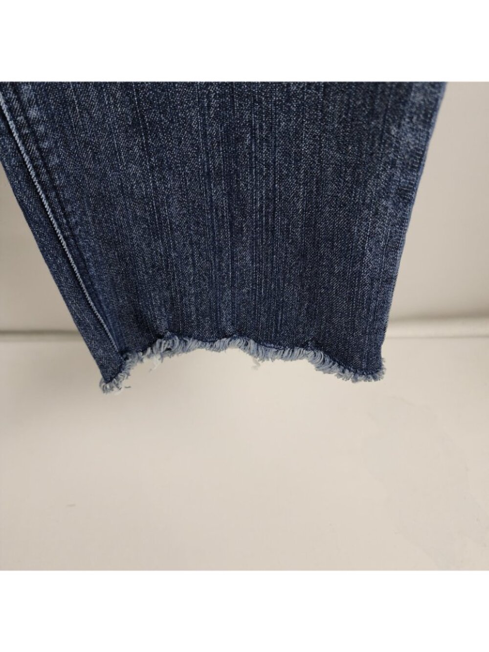 Democracy Jeans Women 16W Blue AB Technology Skyrise Frayed Hem Denim (33x25) - Picture 6 of 11